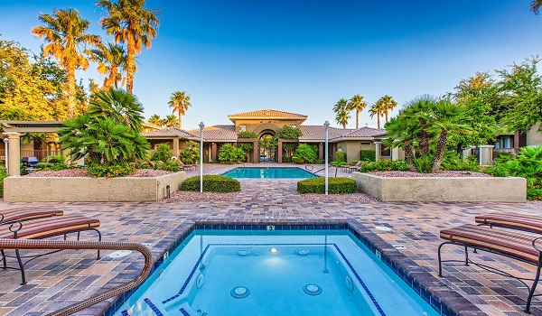 Advantages of Living in an Bangalore